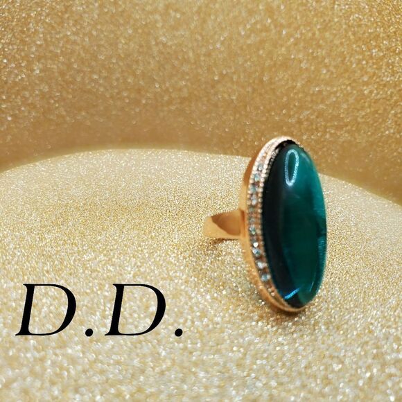 CLEARANCE -18K Rose Gold Marquise Emerald & White Baguette Diamond Cocktail Ring - Picture 4 of 5